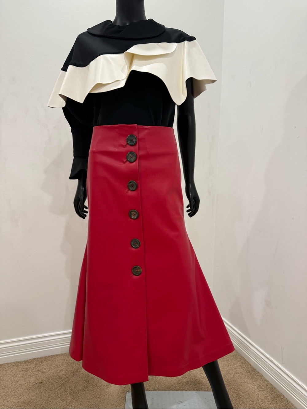A.W.A.K.E. Red Leather Look Trumpet Button Front Midi Skirt Size 38 NEW